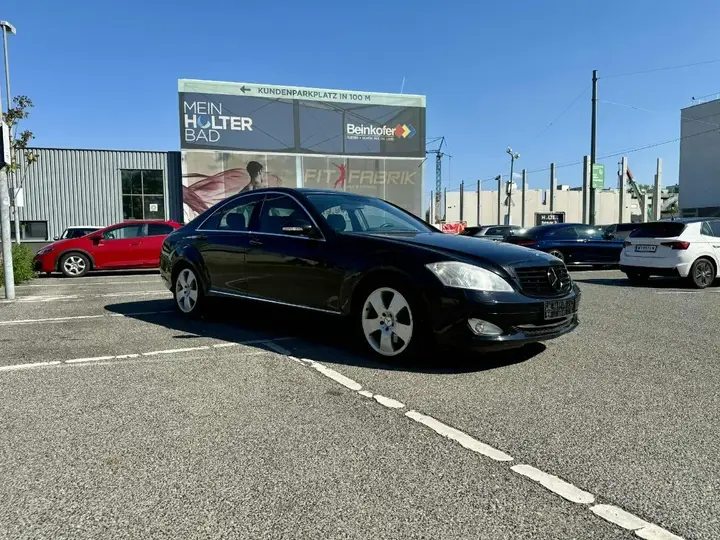 Mercedes-Benz S-Class 2006 photo 2