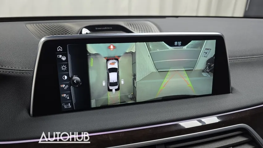 BMW 7 Series 2017 photo 2