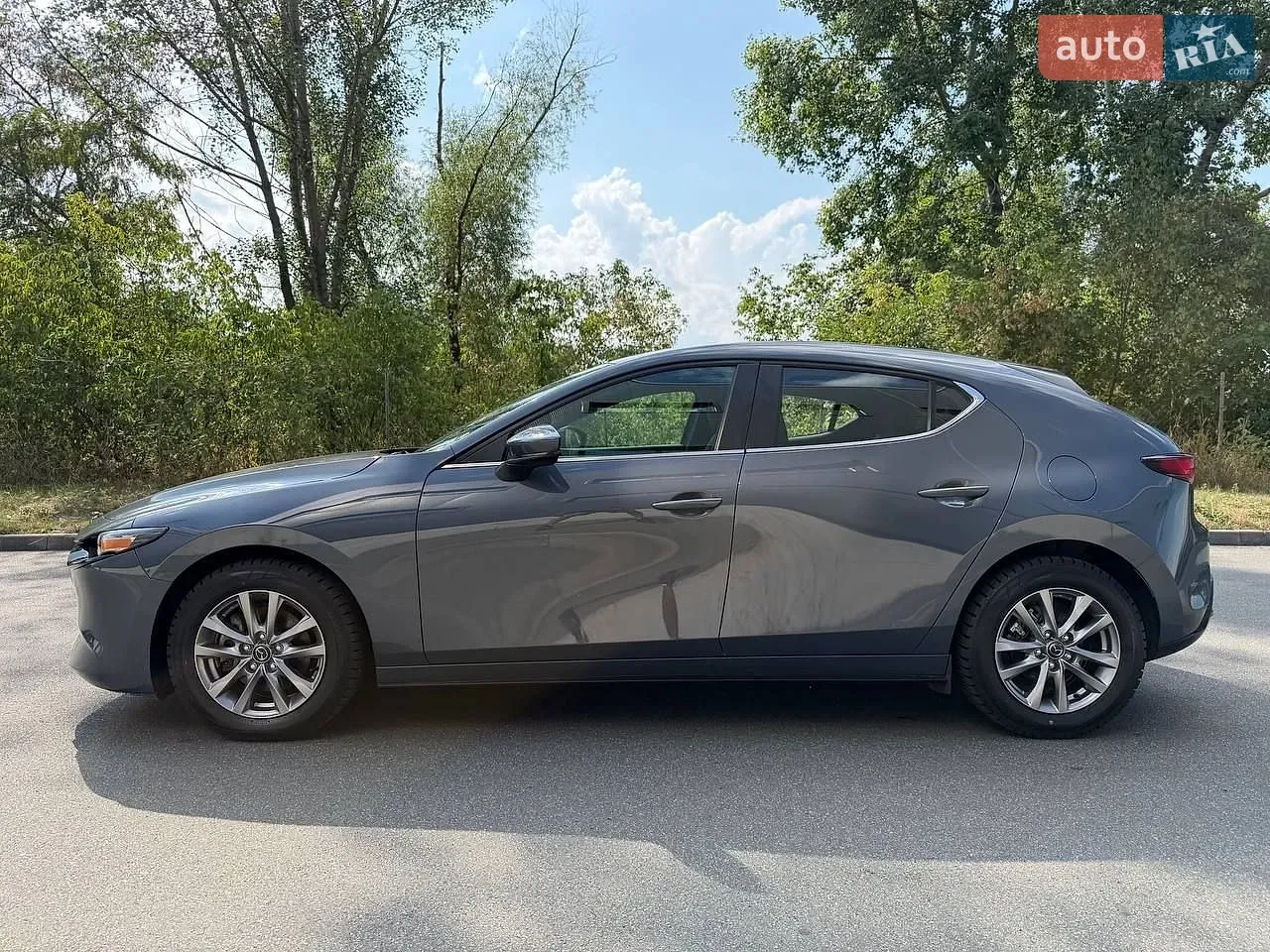 Mazda 3 2024 photo 2