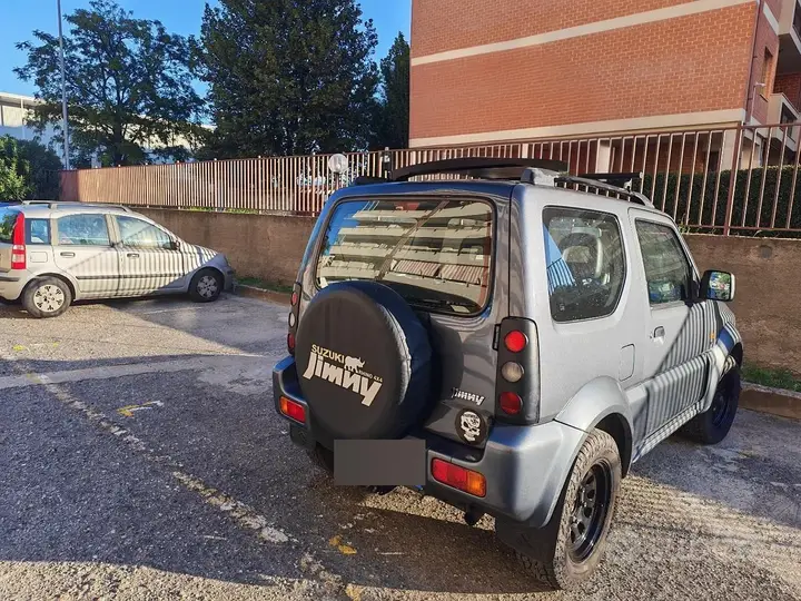 Suzuki Jimny 2009 photo 3