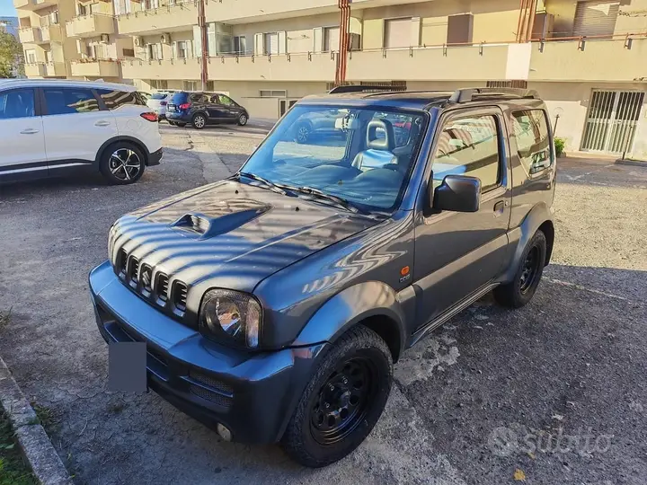 Suzuki Jimny 2009 photo 2