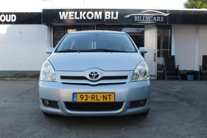 Toyota Corolla Verso 2005 photo 3