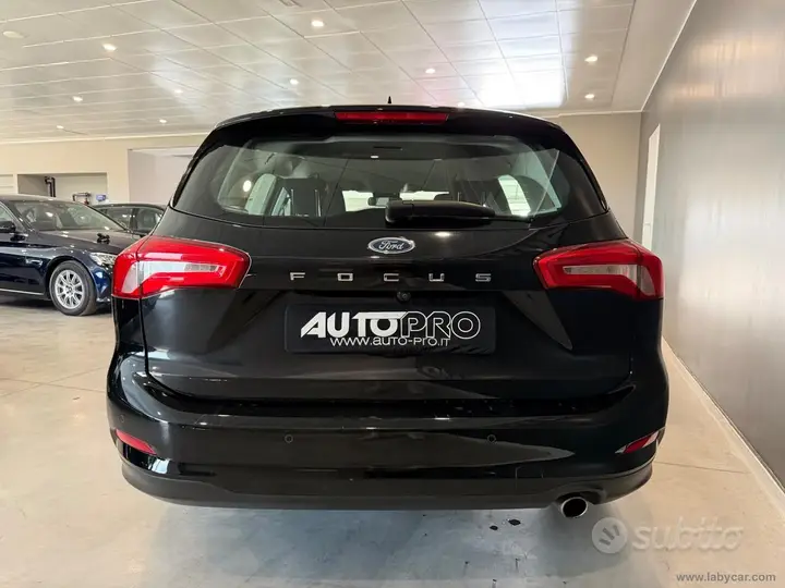 Ford Focus 2021 photo 3