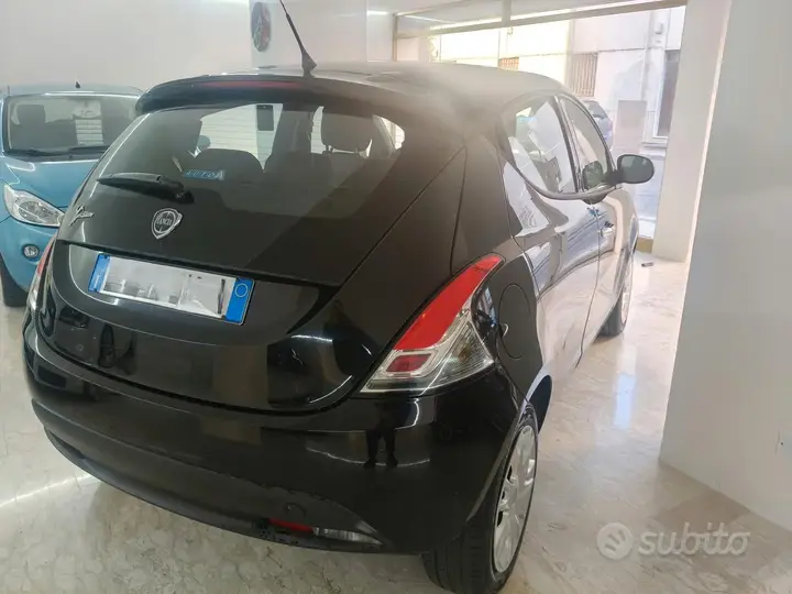 Lancia Ypsilon 2012 photo 4