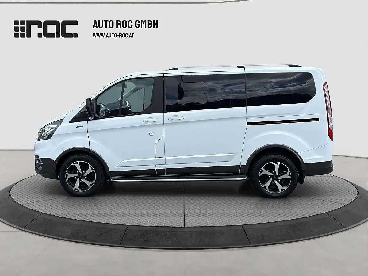 Ford Tourneo Custom 2022 photo 2
