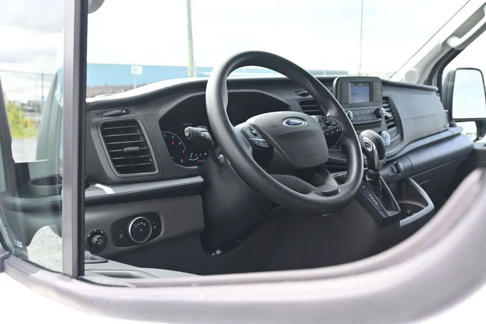 Ford Transit 2025 photo 5