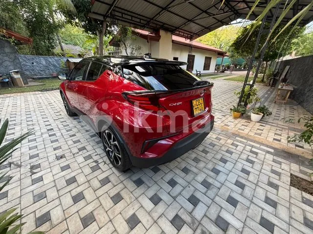 Toyota Chr 2019 photo 2
