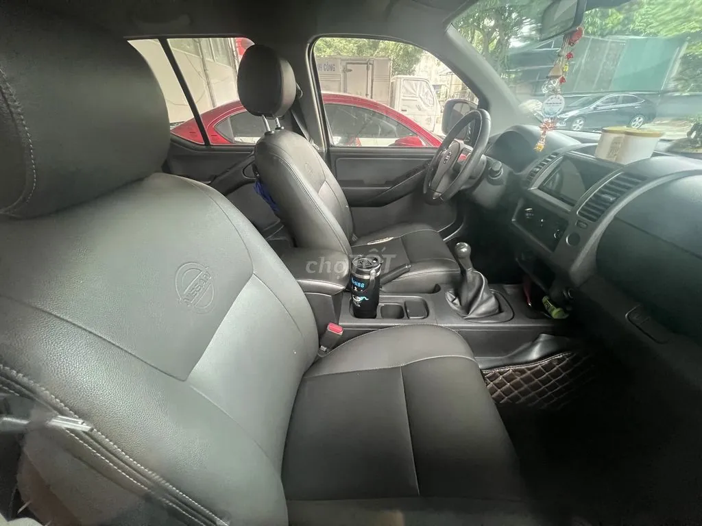 Nissan Navara 2012 photo 4