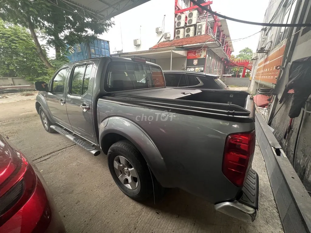 Nissan Navara 2012 photo 5