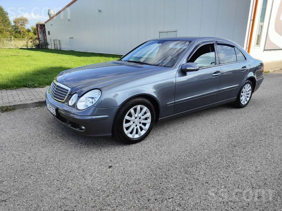 Mercedes-Benz E220