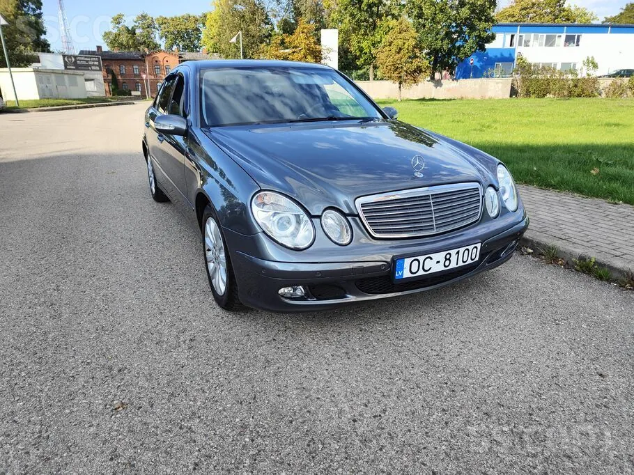 Mercedes-Benz E220 2006 photo 2