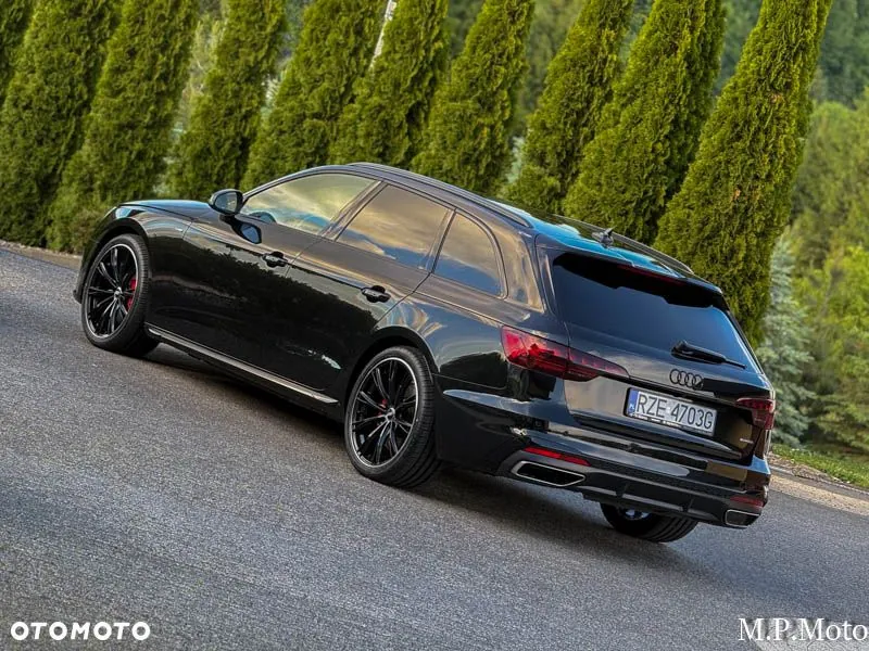 Audi A4 Avant 2022 photo 4