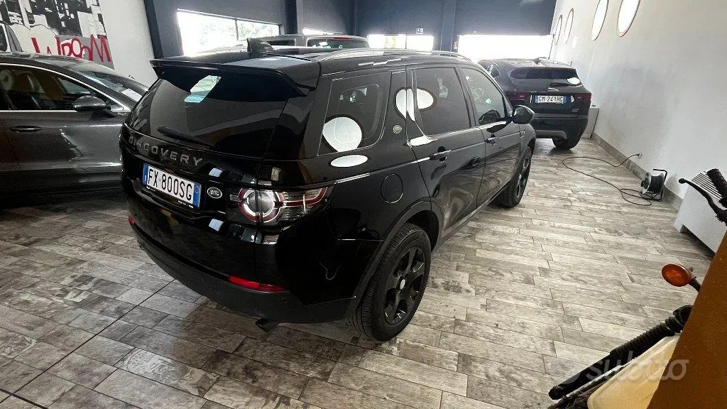 Land Rover Discovery Sport 2019 photo 5
