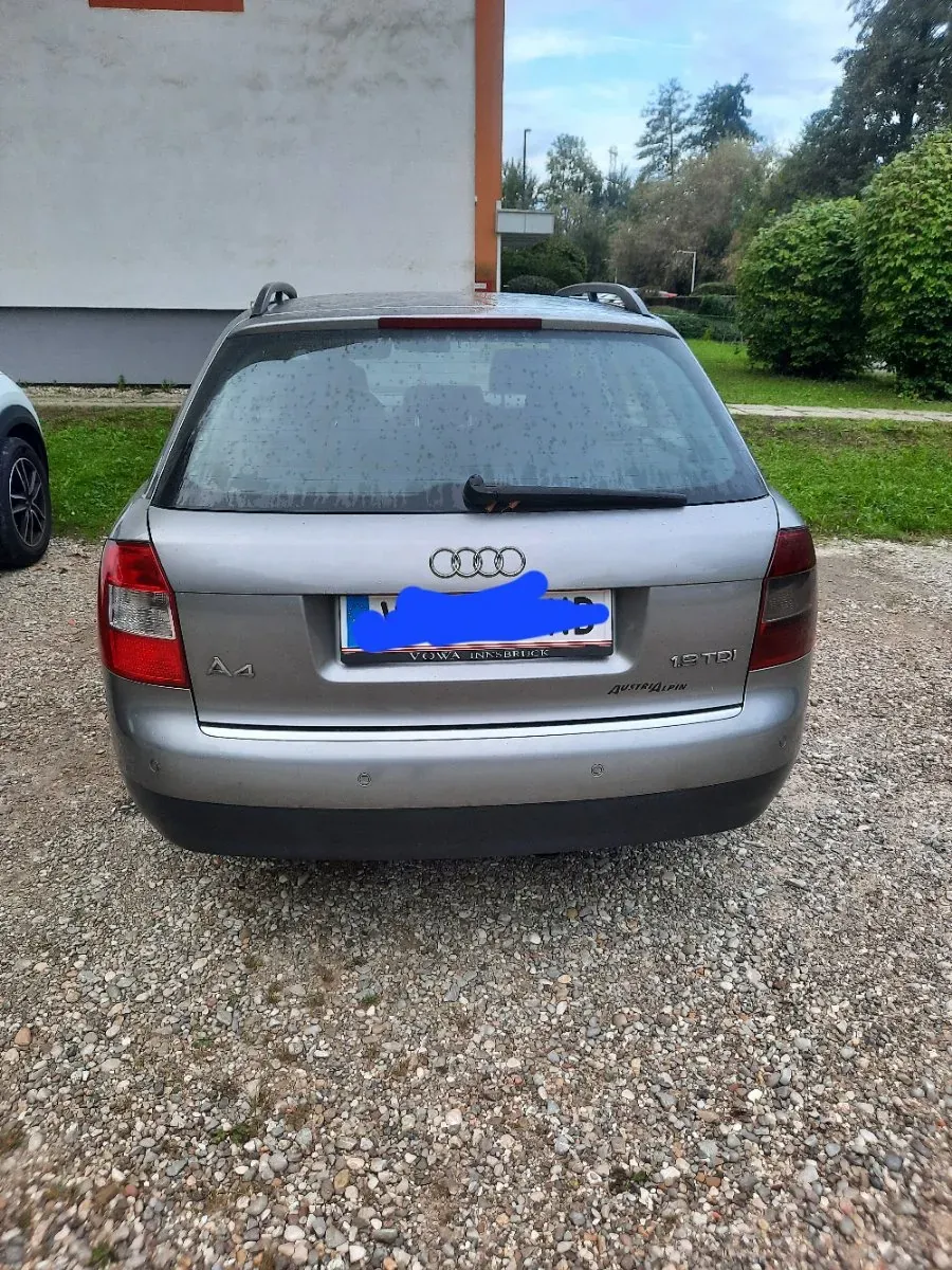 Audi A4 2002 photo 3