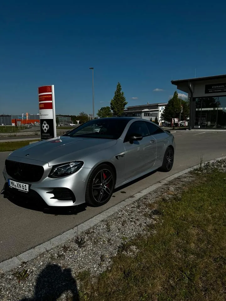 Mercedes-Benz E 400