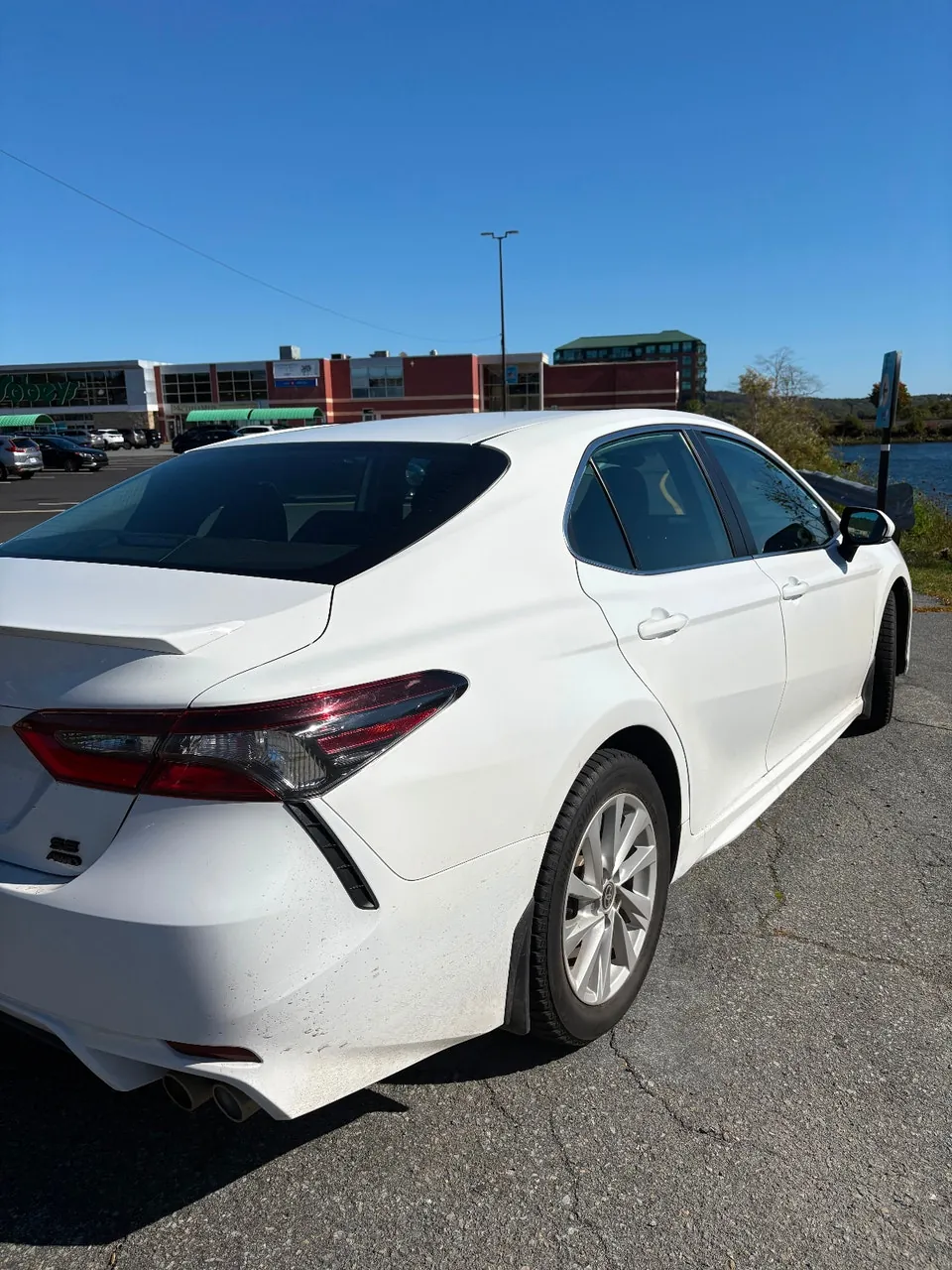 Toyota Camry 2022 photo 3