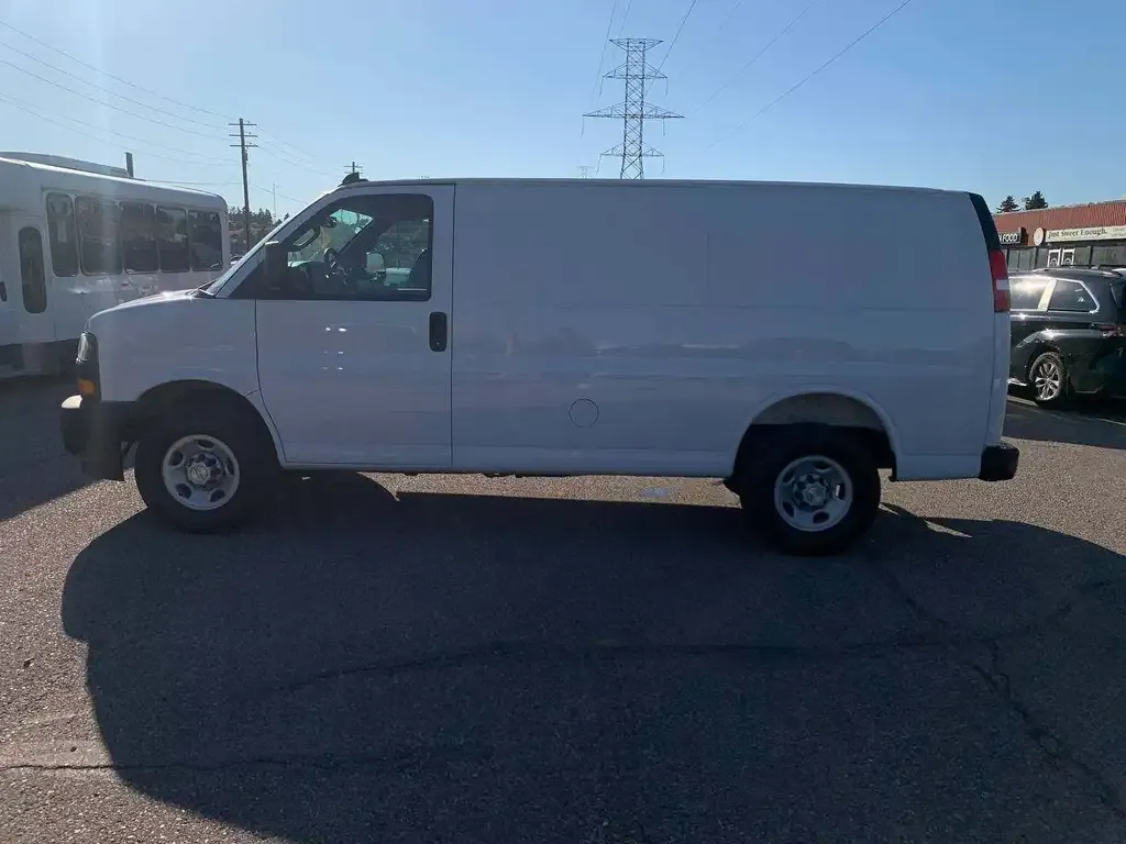 Chevrolet Express 2025 photo 5