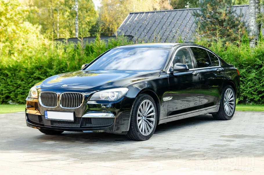 BMW 740 2011 photo 3