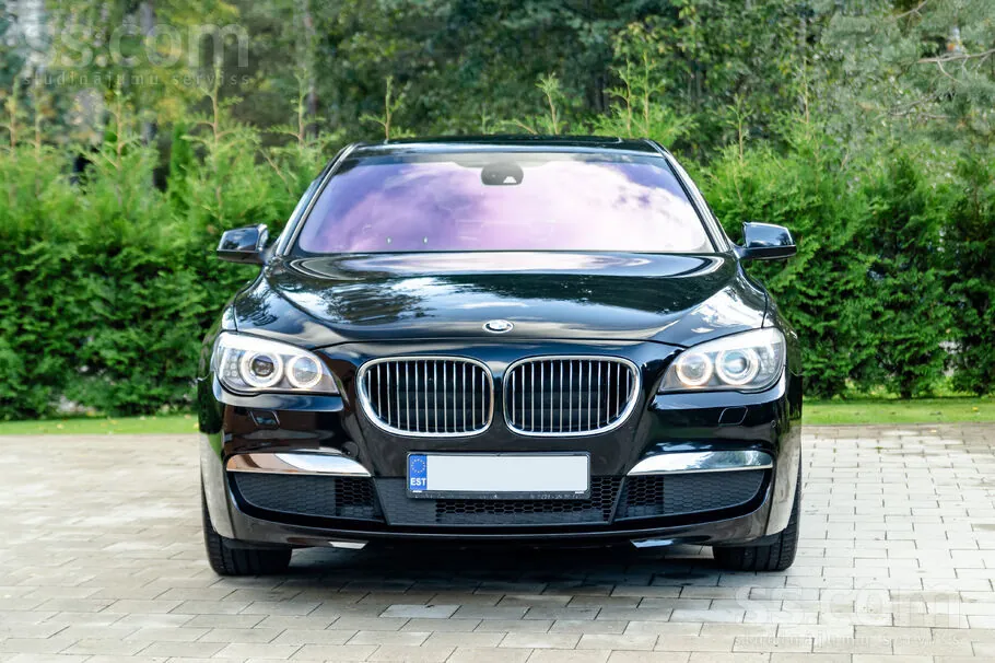 BMW 740 2011 photo 4