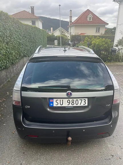 Saab 9-3 2011 photo 3