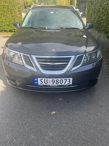 Saab 9-3 2011 photo 2