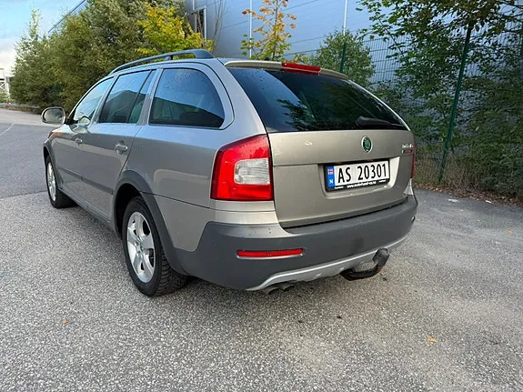Skoda Octavia Scout 2010 photo 4