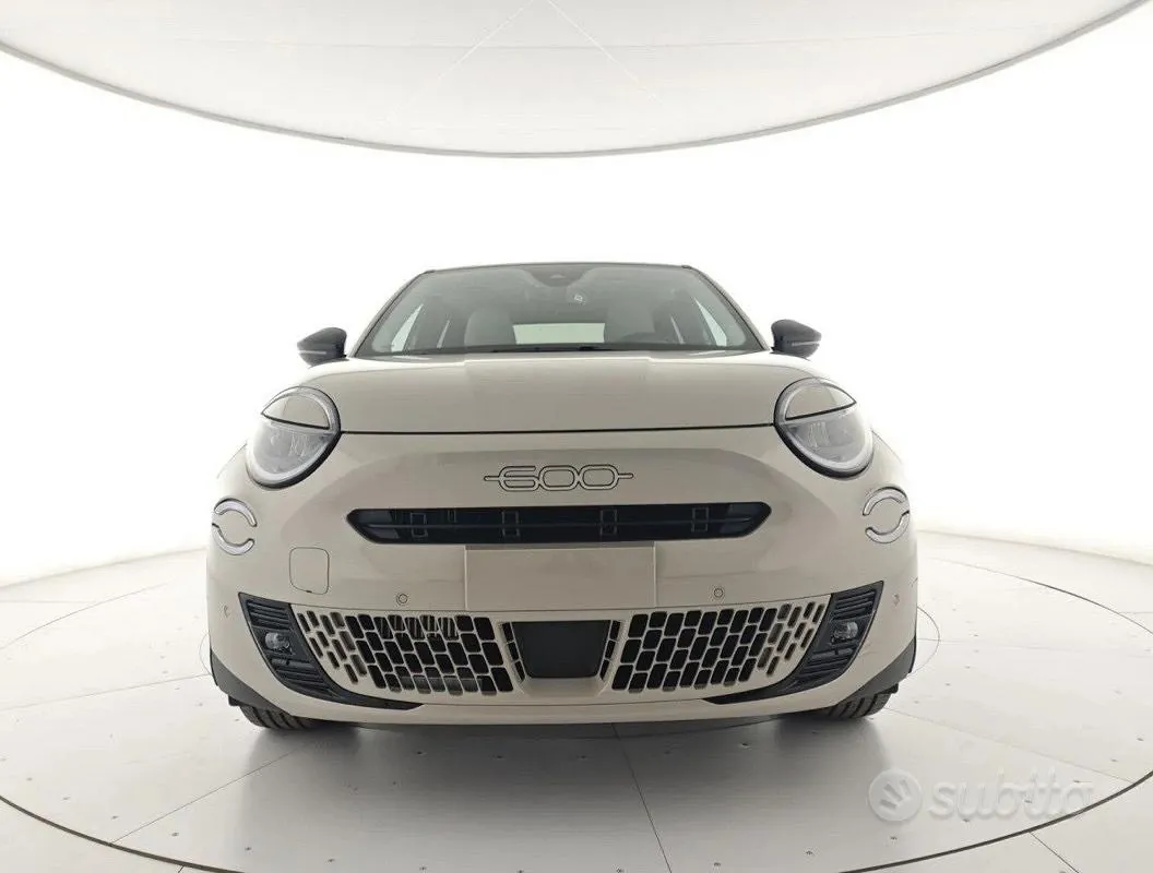 Fiat 600 2023 photo 2