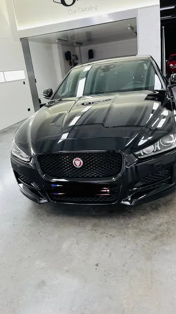 Jaguar Xe