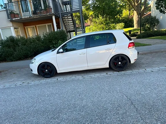 Volkswagen Golf Vi 2011 photo 4