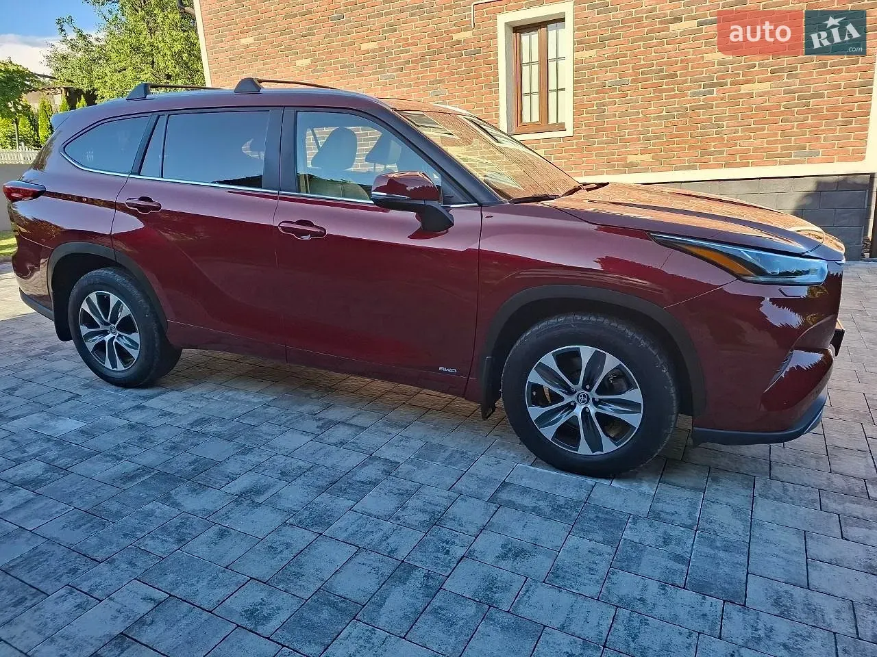 Toyota Highlander 2023 photo 4