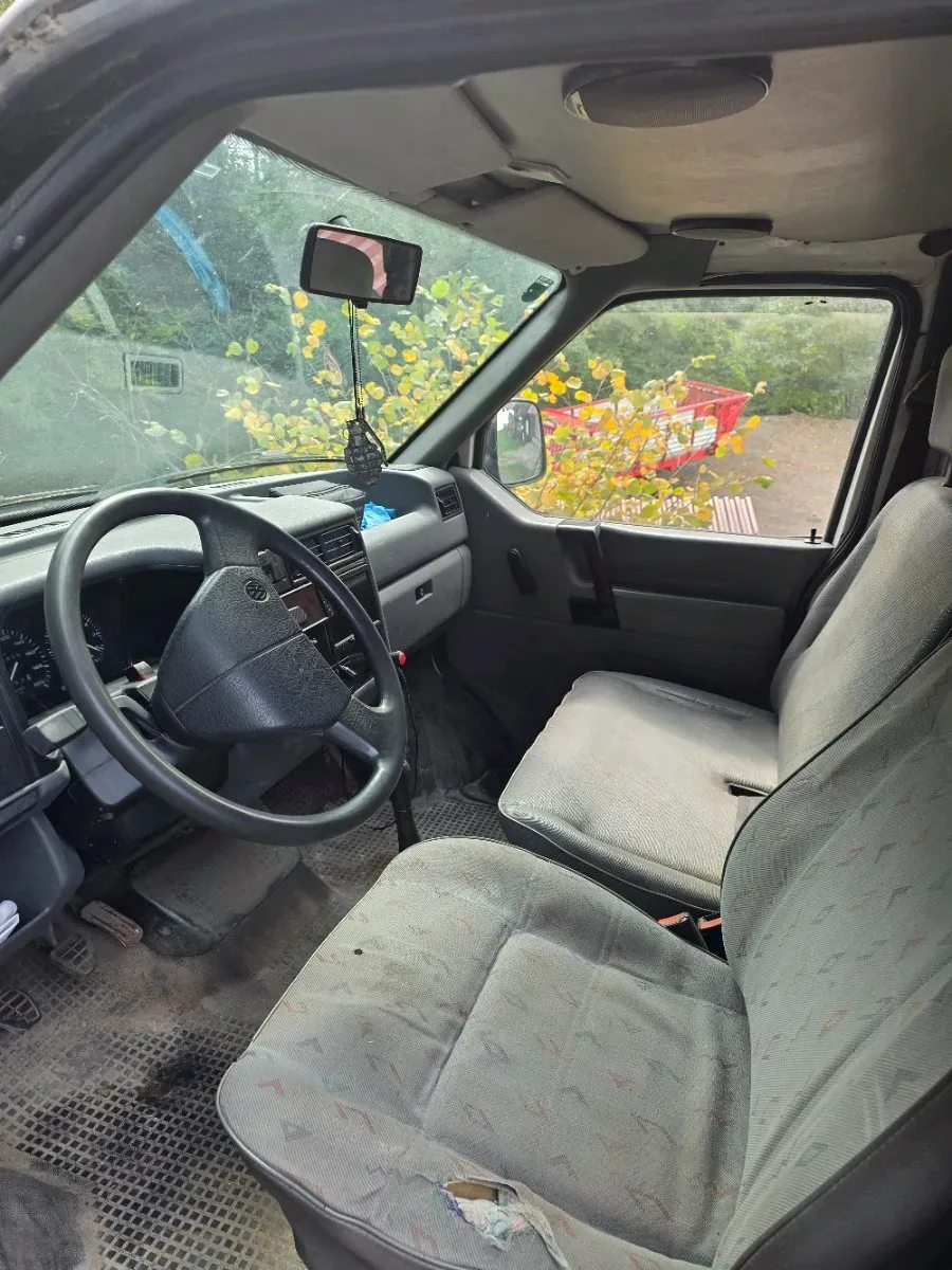 Volkswagen T4 1994 photo 3