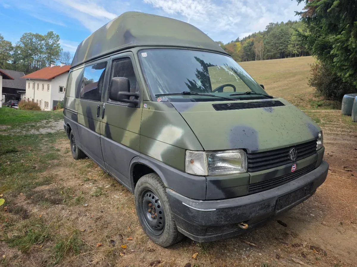 Volkswagen T4 1994 photo 2