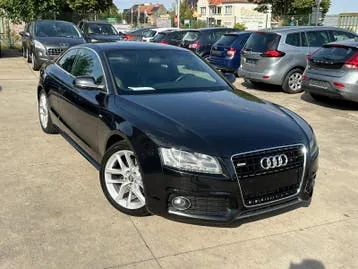 Audi A5 2011 photo 2