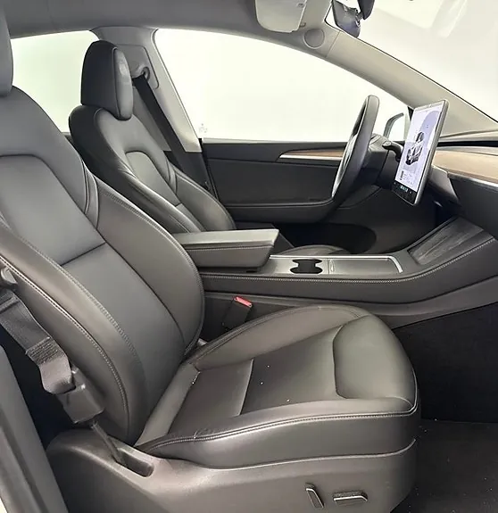 Tesla Model Y 2024 photo 4