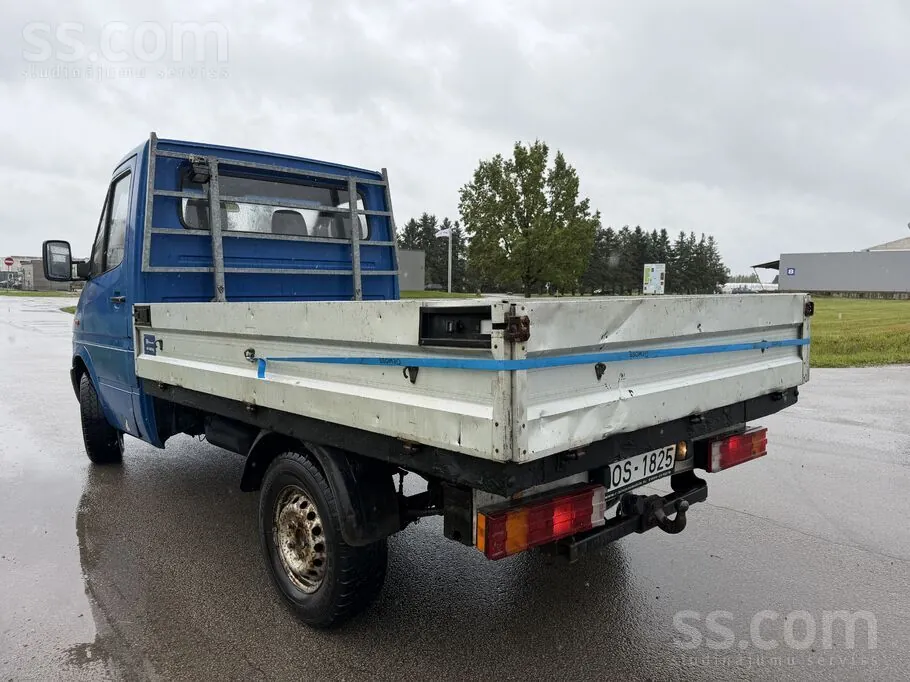 Mercedes-Benz Sprinter 2001 photo 3