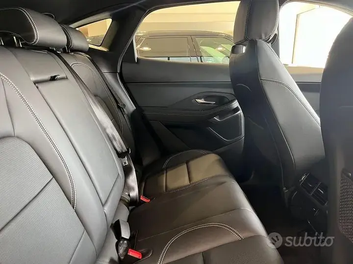 Jaguar E-Pace 2022 photo 5