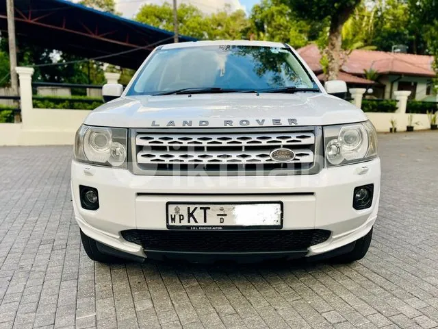 Land Rover Freelander 2012 photo 3
