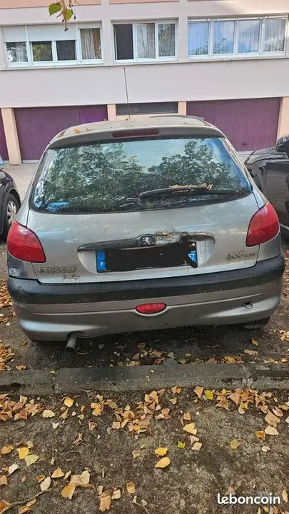 Peugeot 206 2003 photo 2