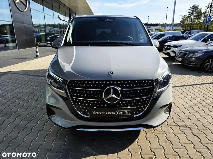 Mercedes-Benz Class V 2026 photo 2