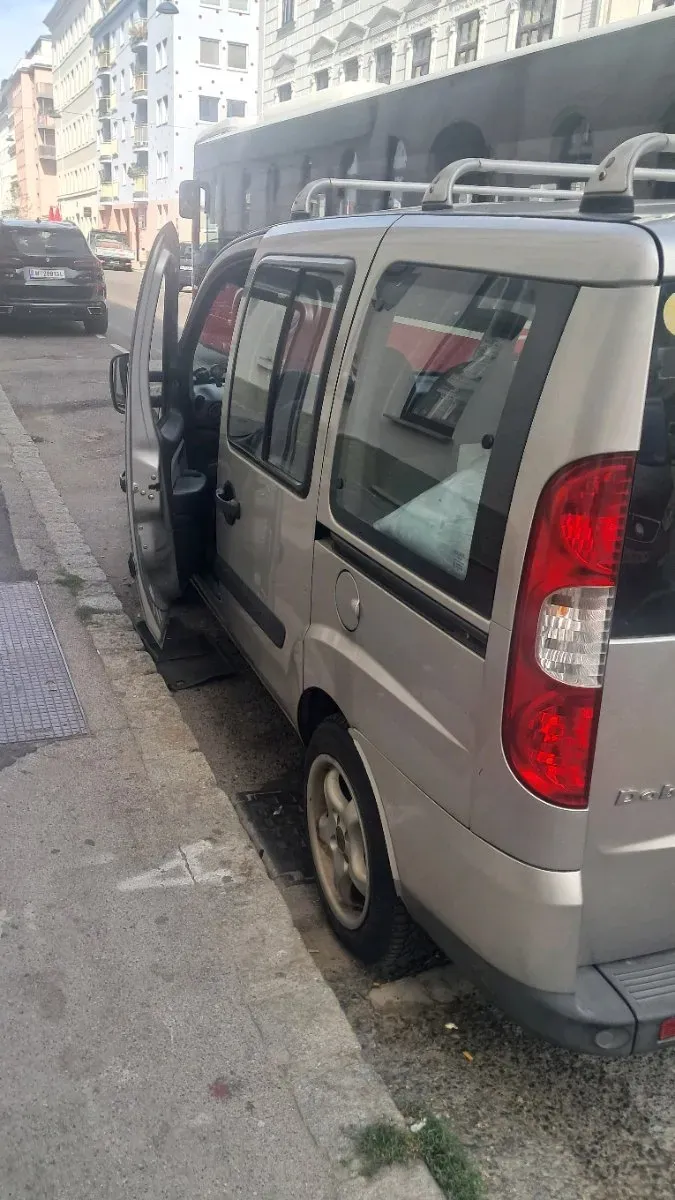 Fiat Doblò 2006 photo 2