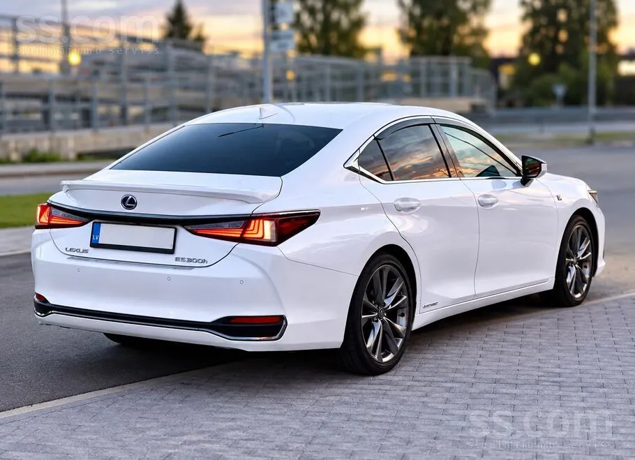 Lexus Es 2021 photo 3