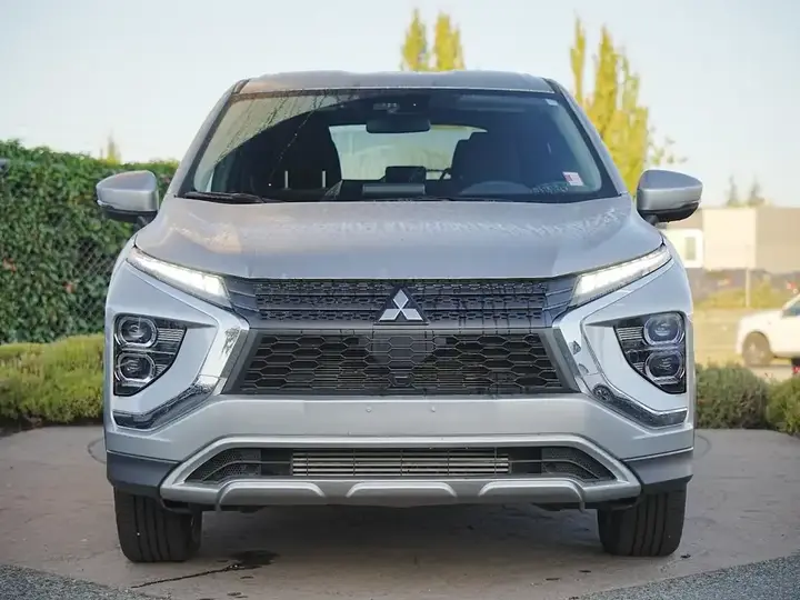 Mitsubishi Eclipse Cross 2026 photo 3