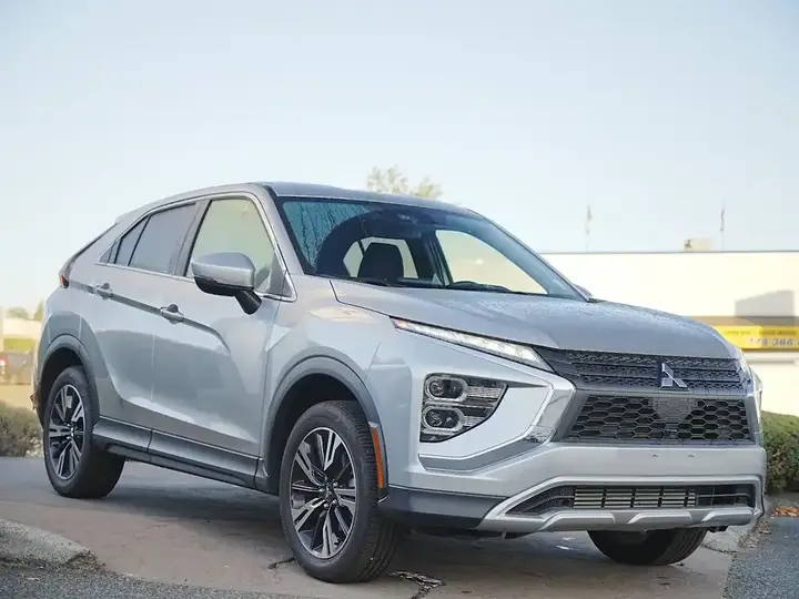 Mitsubishi Eclipse Cross 2026 photo 4