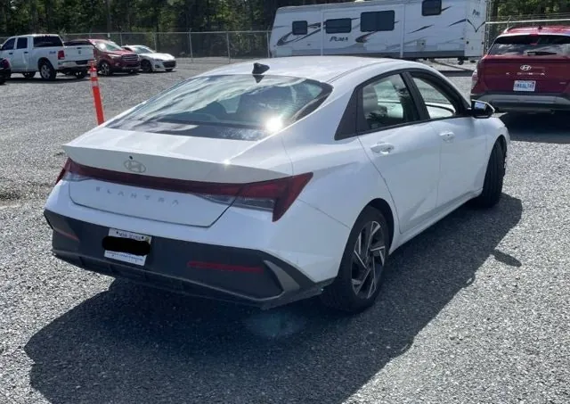 Hyundai Elantra 2024 photo 2