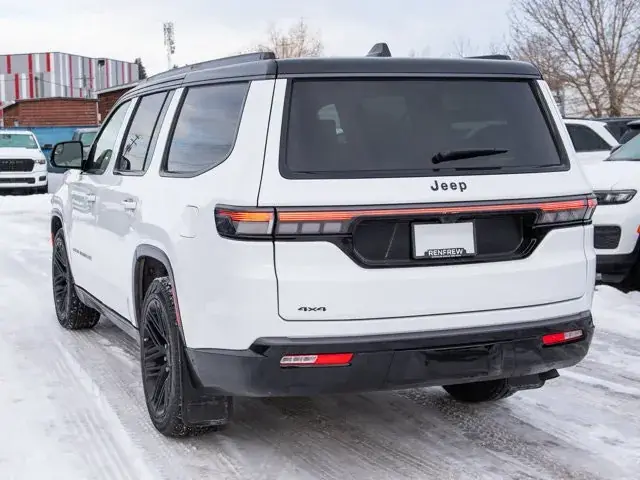 Jeep Grand Wagoneer 2026 photo 4