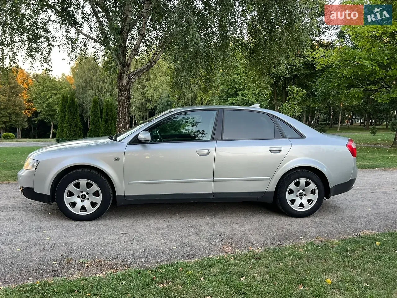 Audi A4 2002 photo 2