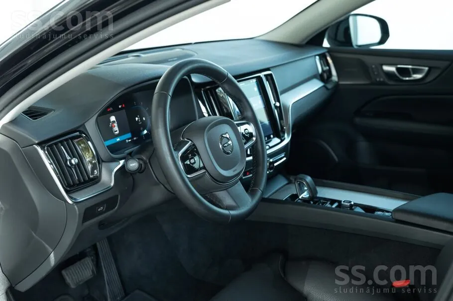 Volvo V60 2023 photo 3