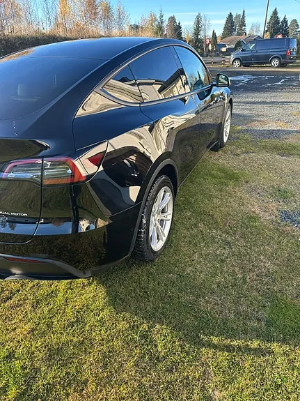 Tesla Model Y 2022 photo 4