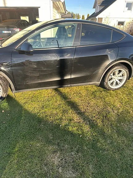 Tesla Model Y 2022 photo 3