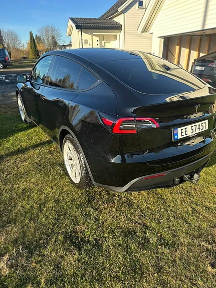 Tesla Model Y 2022 photo 5